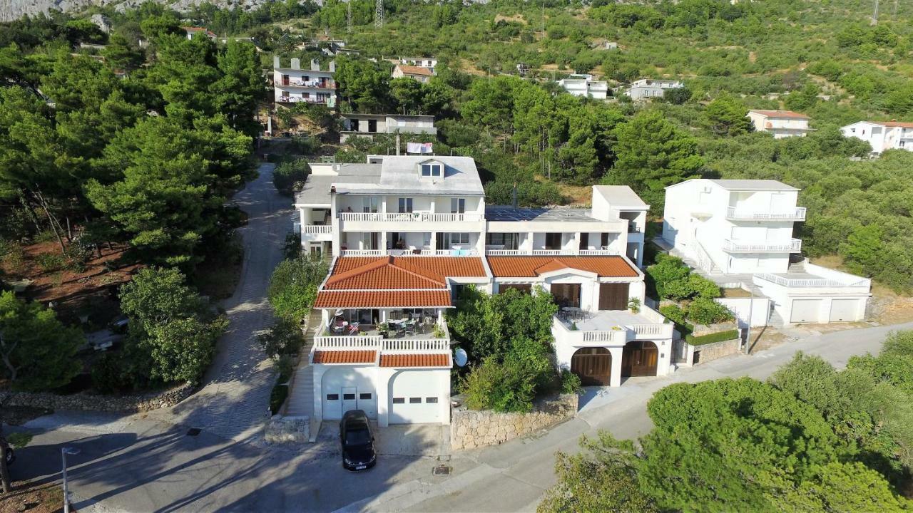 Guest House Fenix Brela Dış mekan fotoğraf
